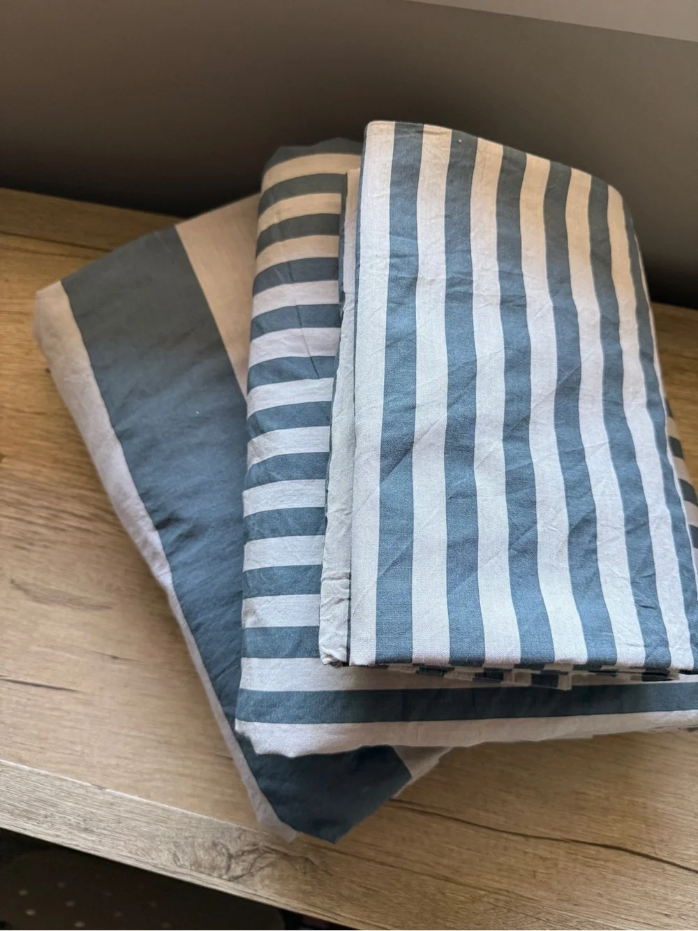 Riviera Blue and Oatmeal Stripe 100% Organic Cotton Kids Sheet Set (Queen)
